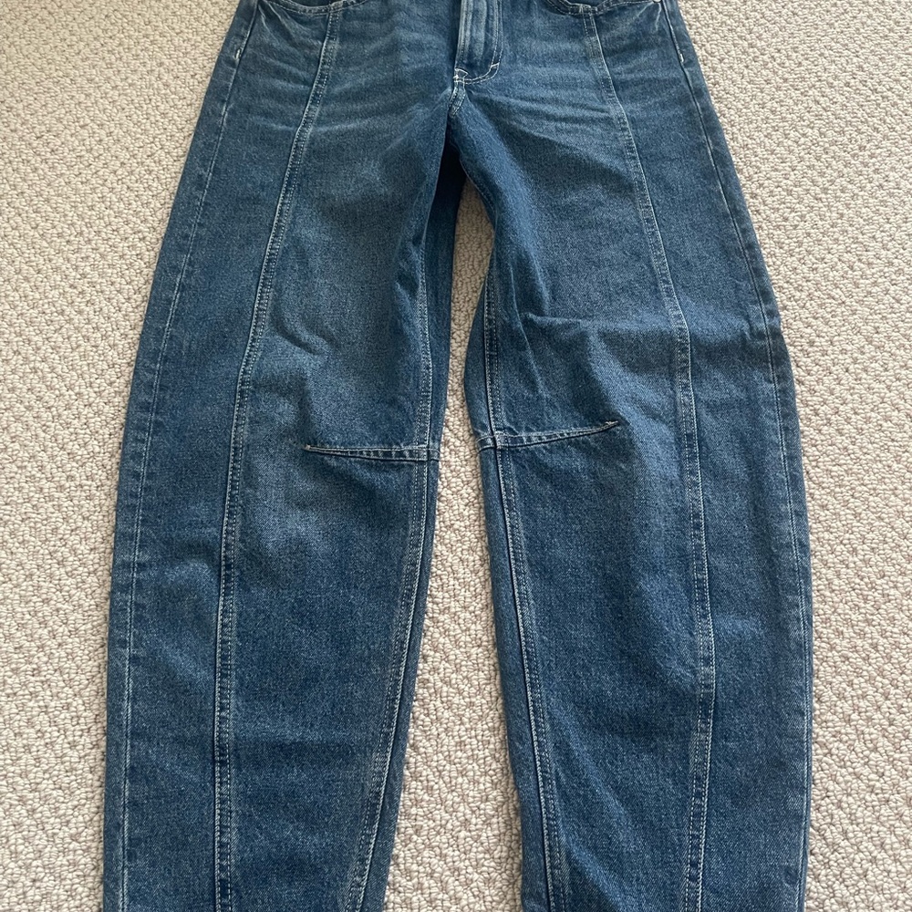 H&M Women’s Blue Barrel Jeans